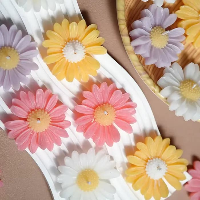 Bougies colorées en forme de marguerite, bougies parfumées florales faites à la main pour la décoration de la maison, cadeaux d'anniversaire et d'aromathérapie de mariage