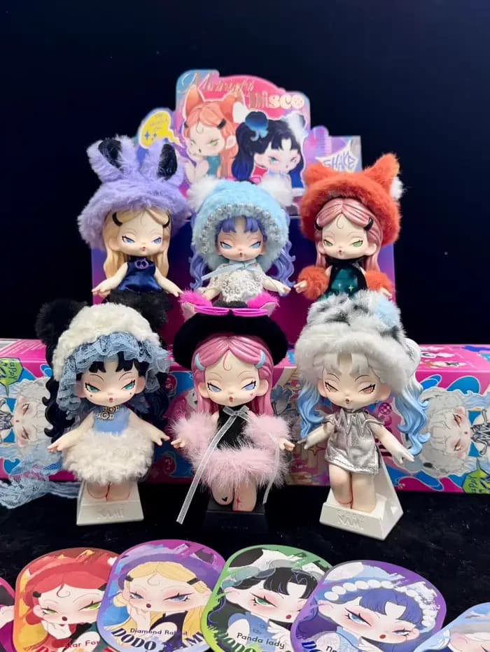 Nouveau produit en Stock Dododonami minuit Disco boîte aveugle à la mode Figurine ornement de bureau sac suspendu comme cadeau Surprise pour Gir