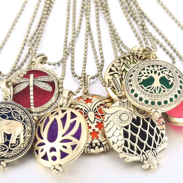 Nouveau diffuseur d'arôme arbre de vie collier ouvert Antique Vintage médaillon pendentif parfum huile essentielle