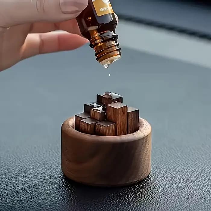 Un coffret de diffuseurs d'huiles essentielles, diffuseur d'huiles essentielles en bois, diffuseur créatif, accessoires pour la maison et la voiture