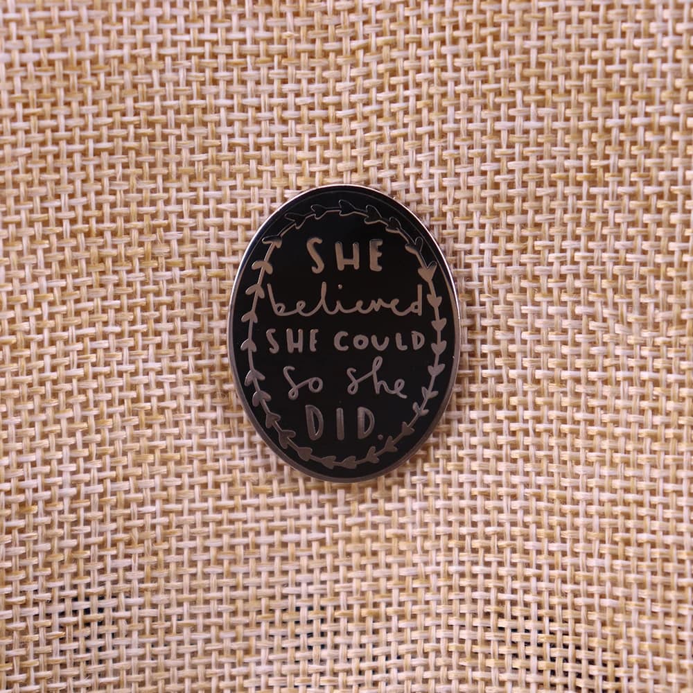 Broche à revers pour femmes, fille, sœur, mère, amis
