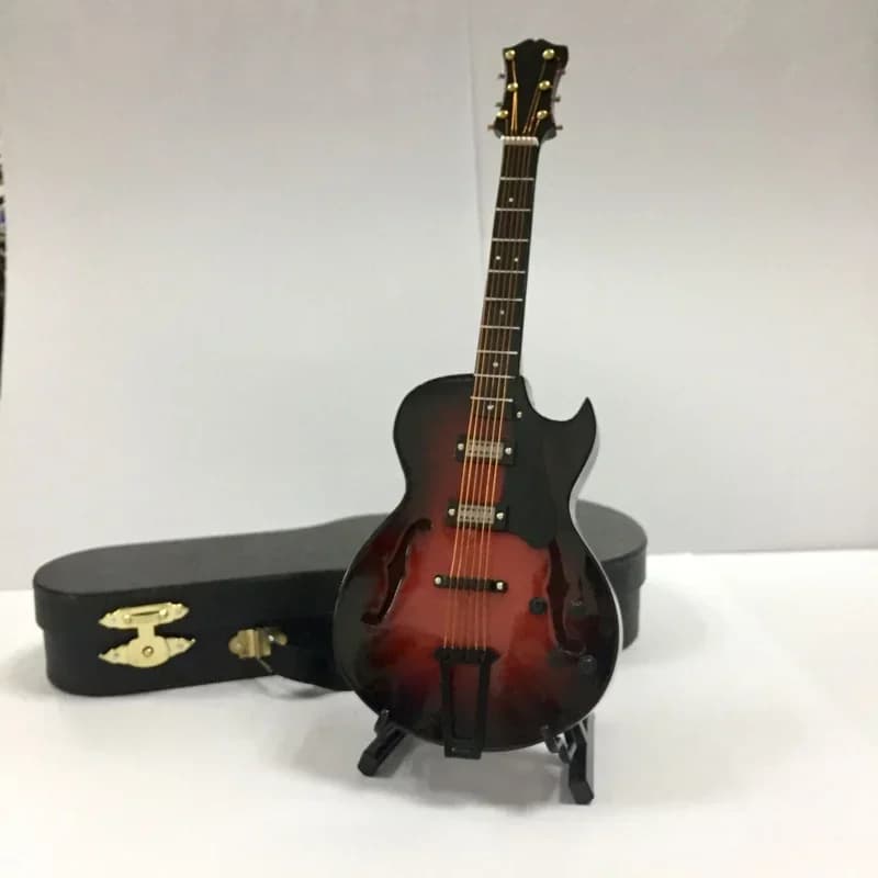Collection d'instruments de musique en bois, ornements décoratifs, mini jouet classique avec support