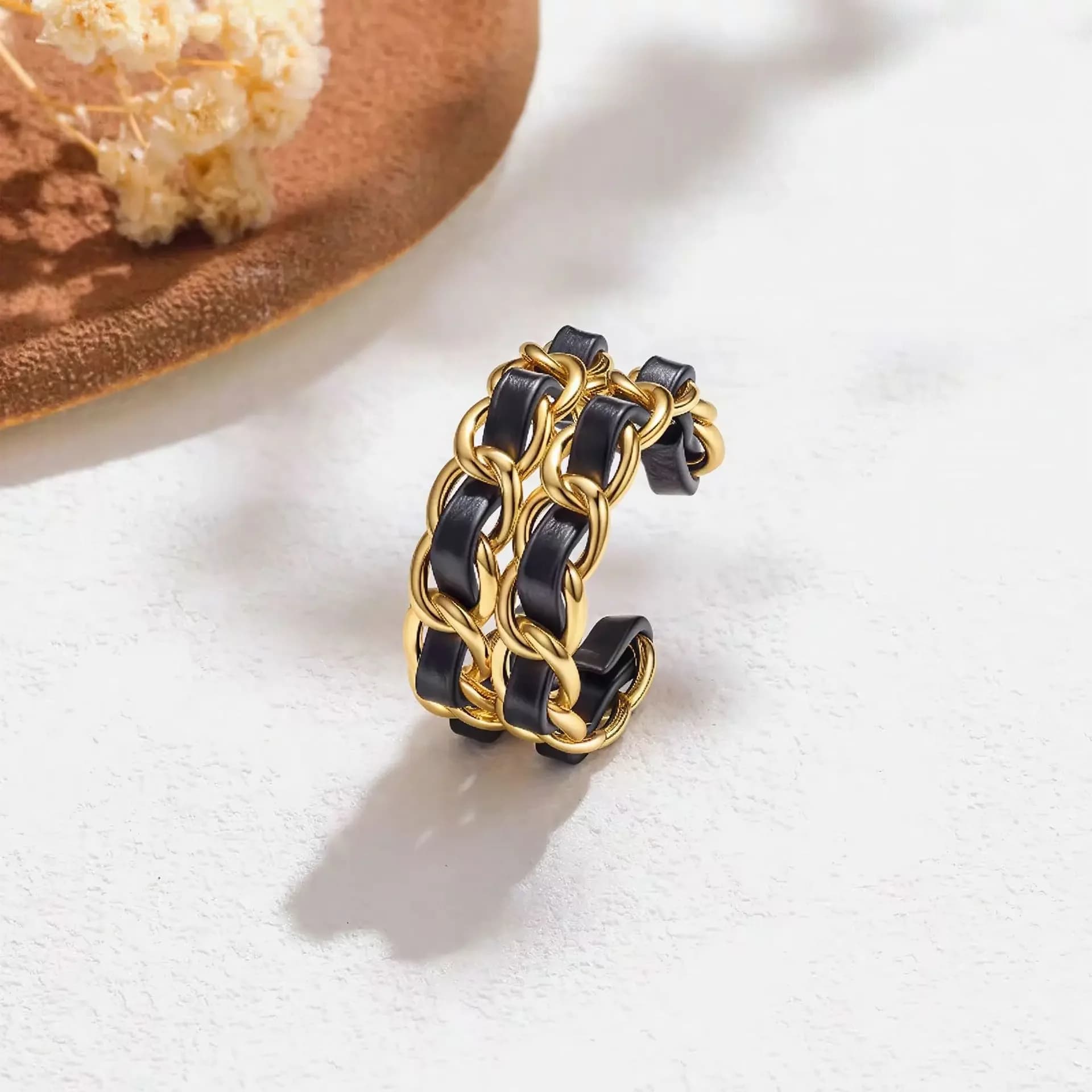 Bague en cuir doré haut de gamme personnalisable pour femme, sensation de luxe, accessoires de bijou