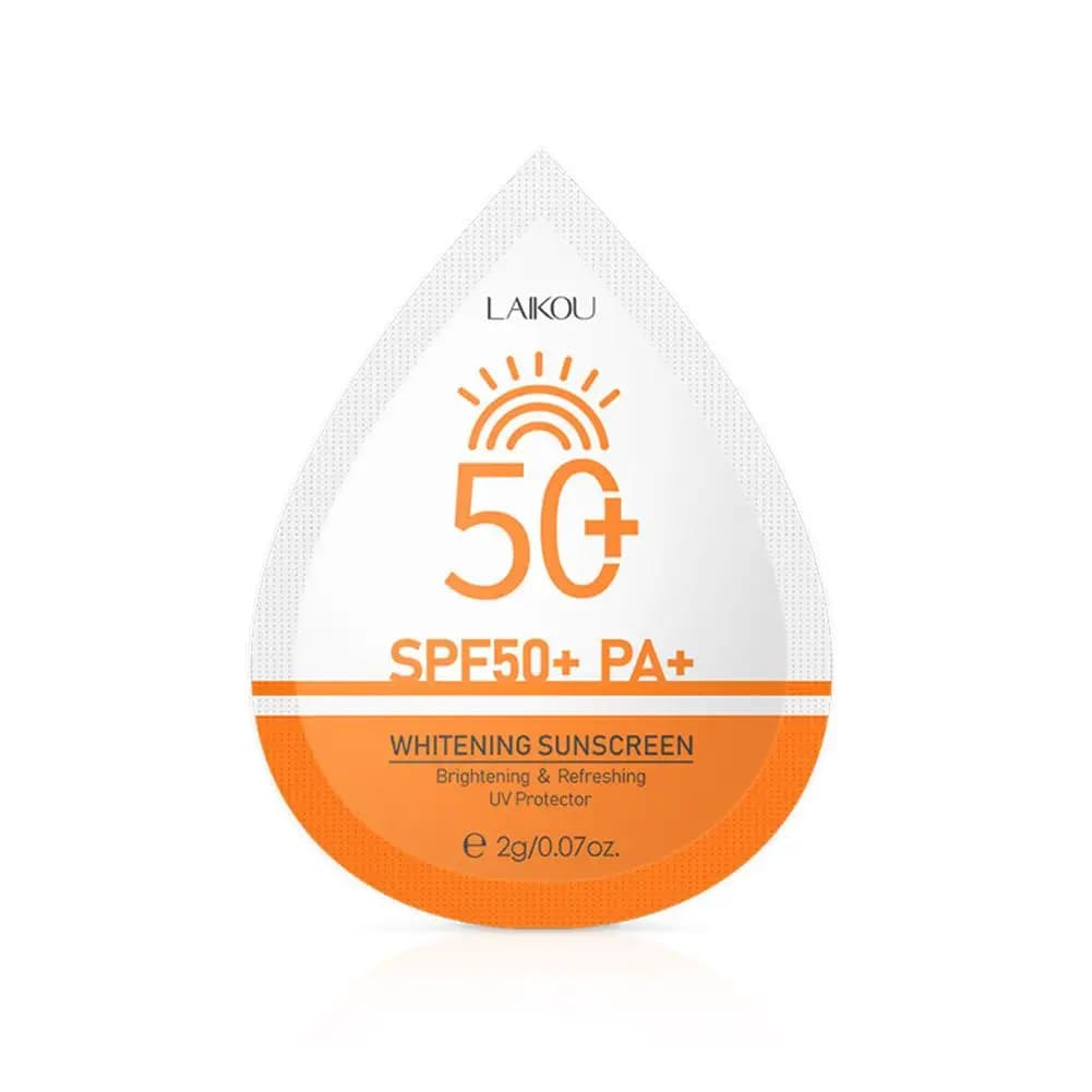 Spray solaire rafraîchissant SPF 50, protection UVA/UVB à large spectre, format voyage pour le visag