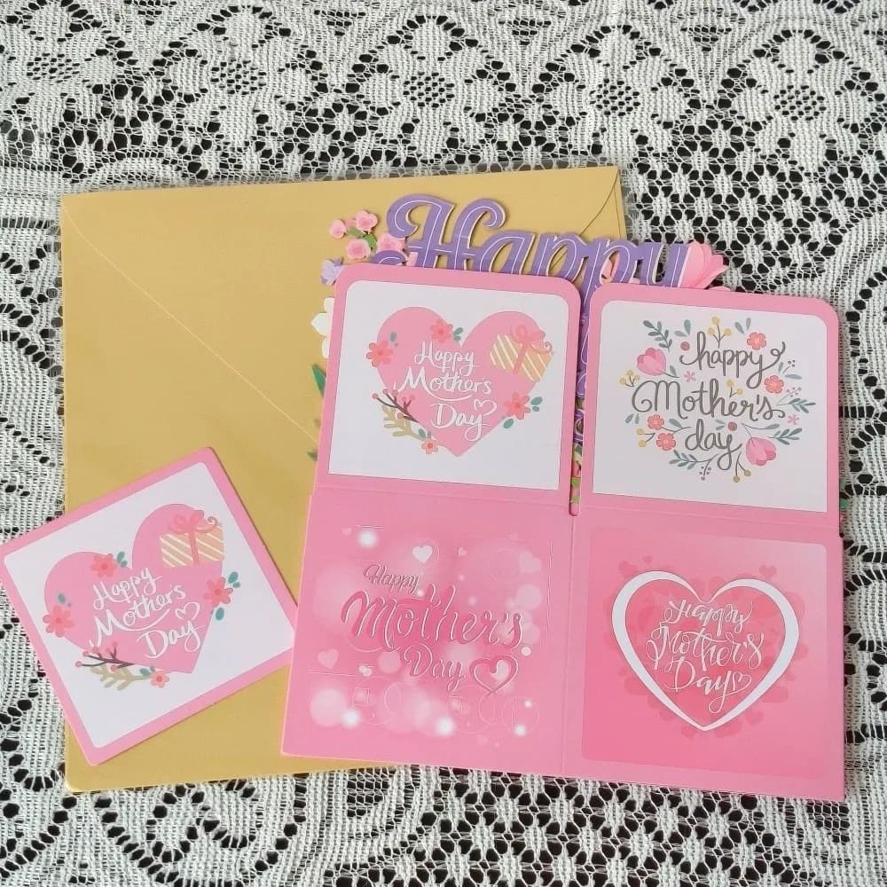 Cartes créatives pour la fête des mères avec bouquet floral, cartes de vœux en carton, messages de b