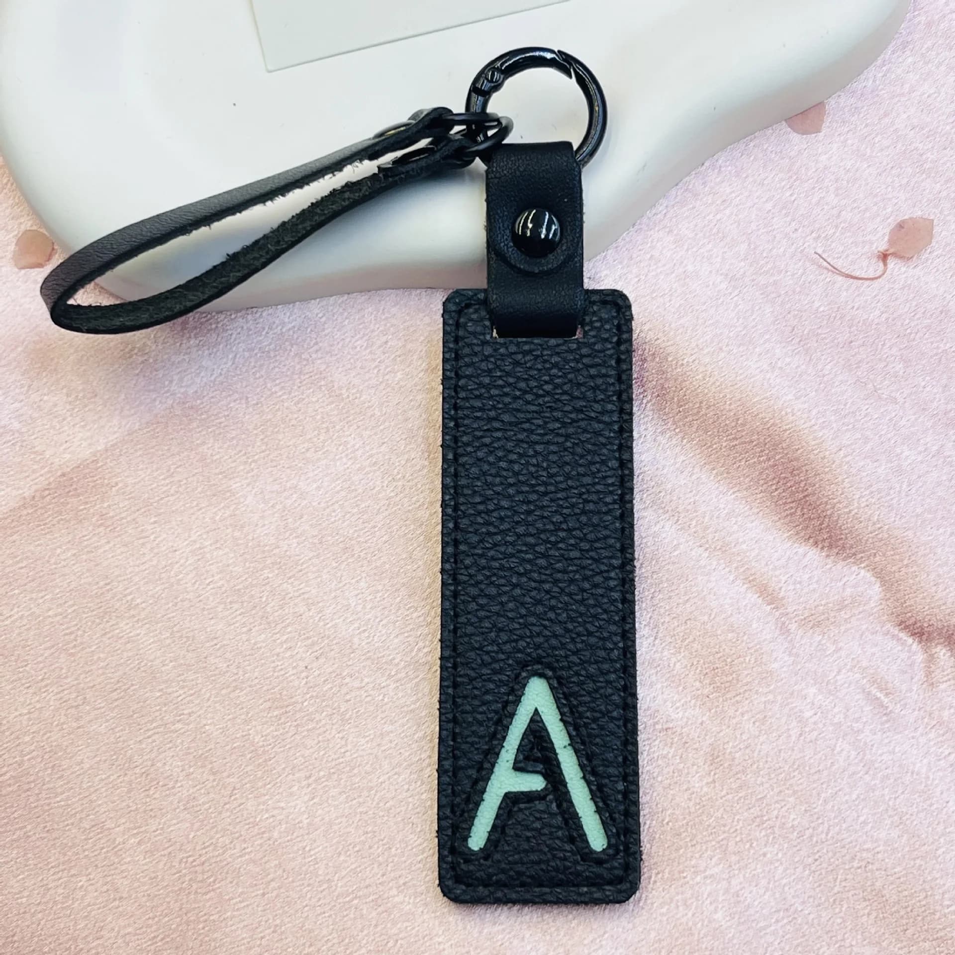 Accessoires pour la fabrication de crochets de présentation, pendentifs porte-clés, breloques porte-