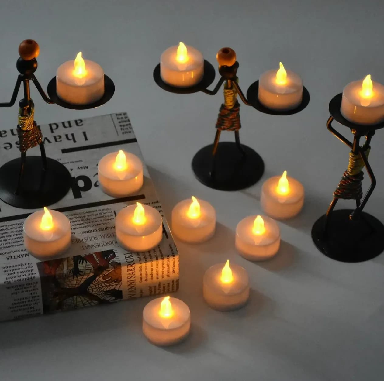 Candlium Lot de 12 Bougies chauffe-plat LED sans flamme jaune chaud, alimentées par piles AG10*3, pa