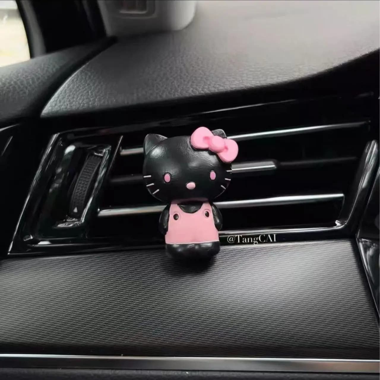Hello Kitty – aromathérapie de voiture de dessin animé, mode personnalisée, sortie d'air de voiture,
