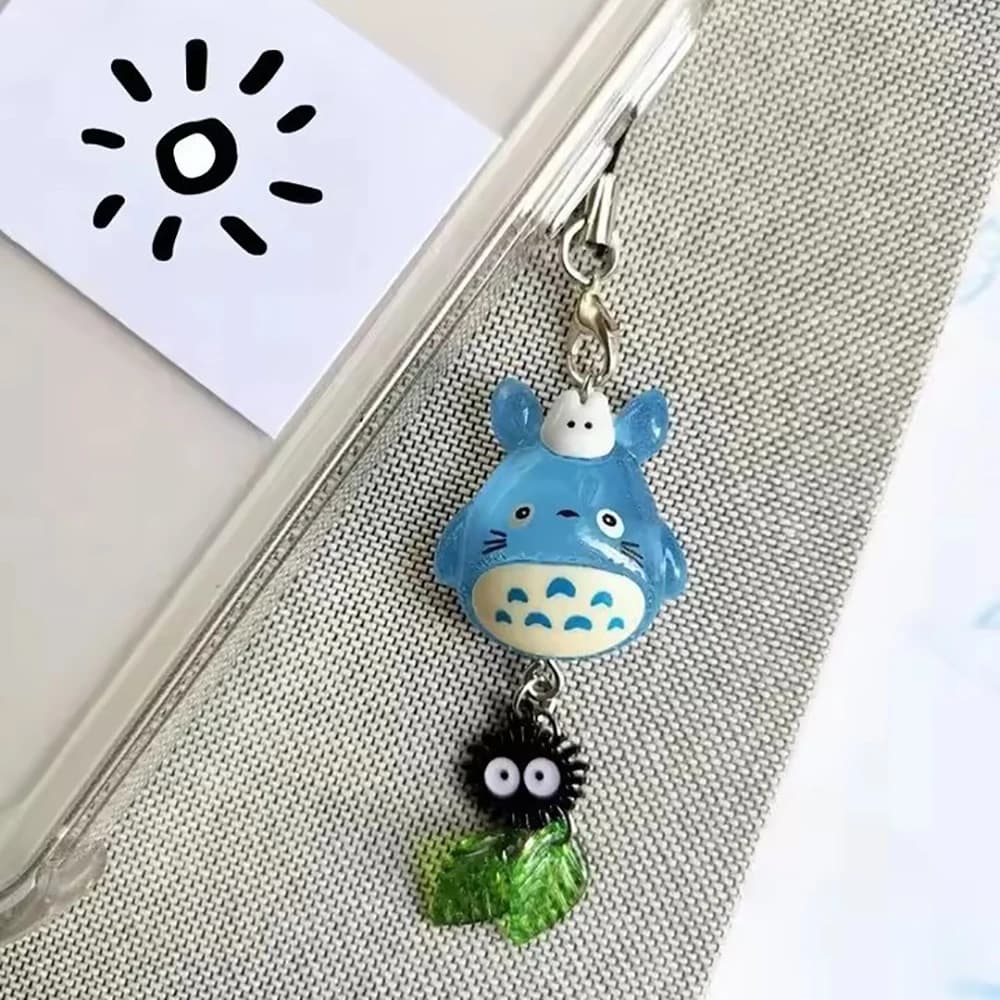 Porte-clés Totoro en forme d'animal bleu, breloque de téléphone, Sprite de suie, dessin animé bois, 