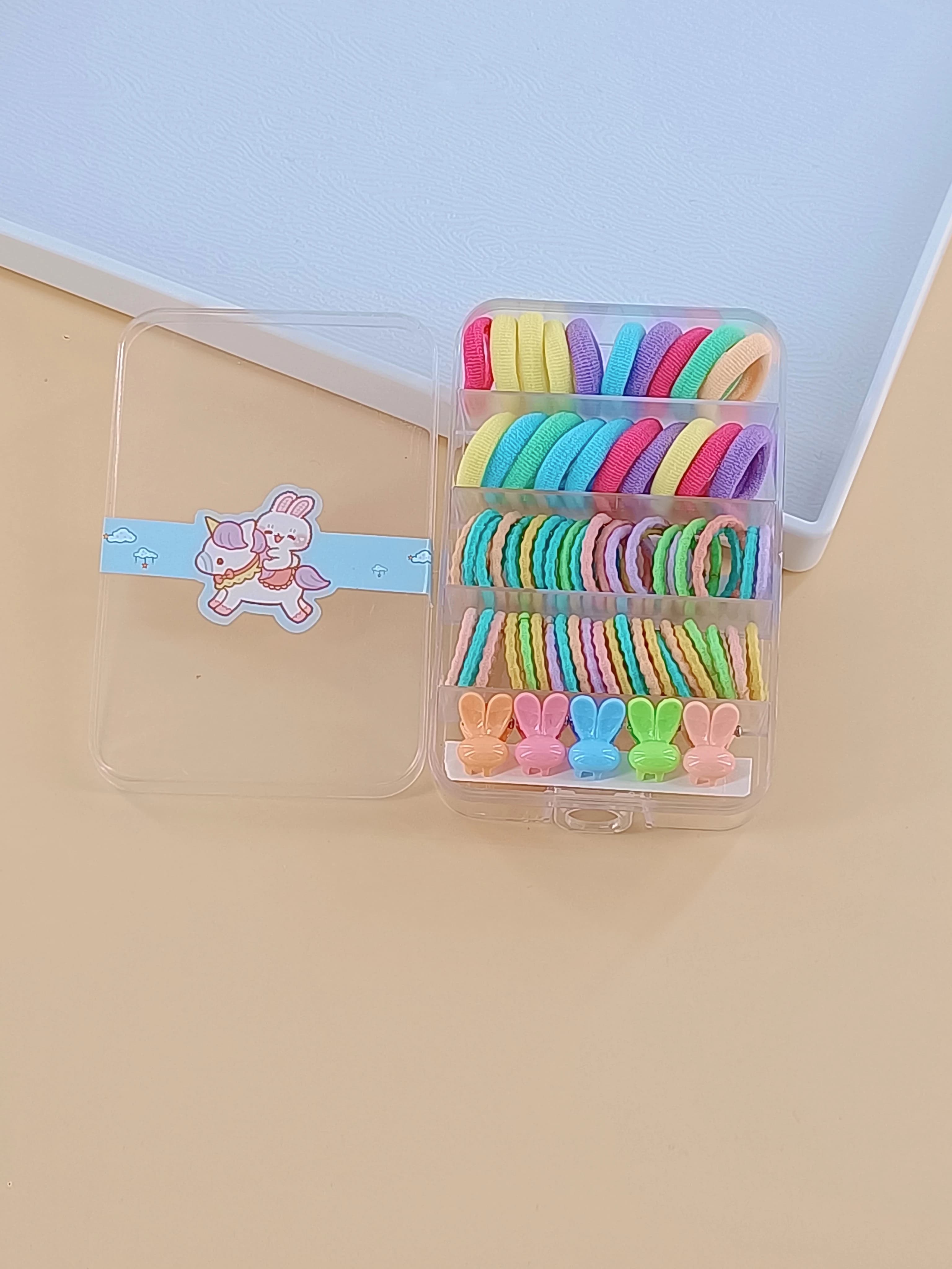 Une grande quantité d'un joli ensemble d'accessoires pour cheveux pour enfants. Ensemble combiné d'a
