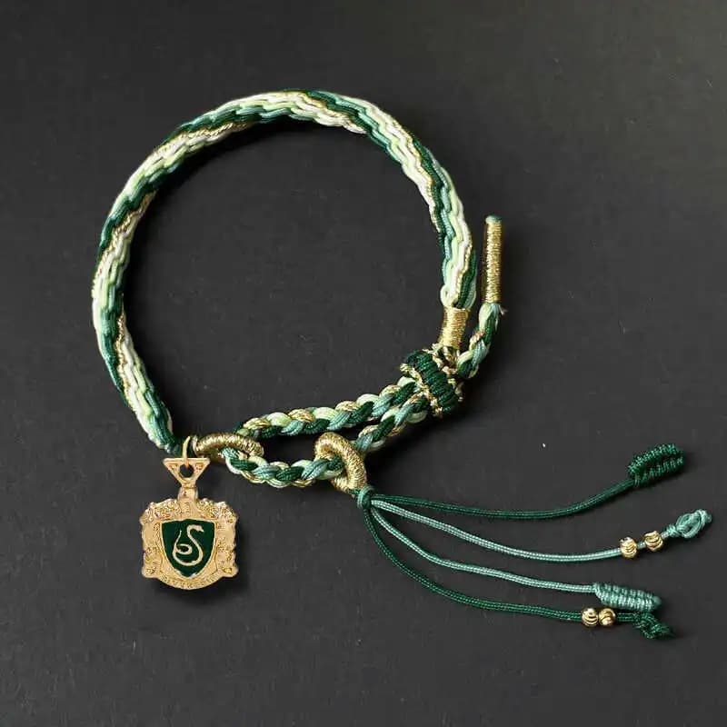 Bracelet Harry Potter, Serpentard, Finlande, Doraemon, Corbeau, Pouffle, Quatre Grandes collèges, Im