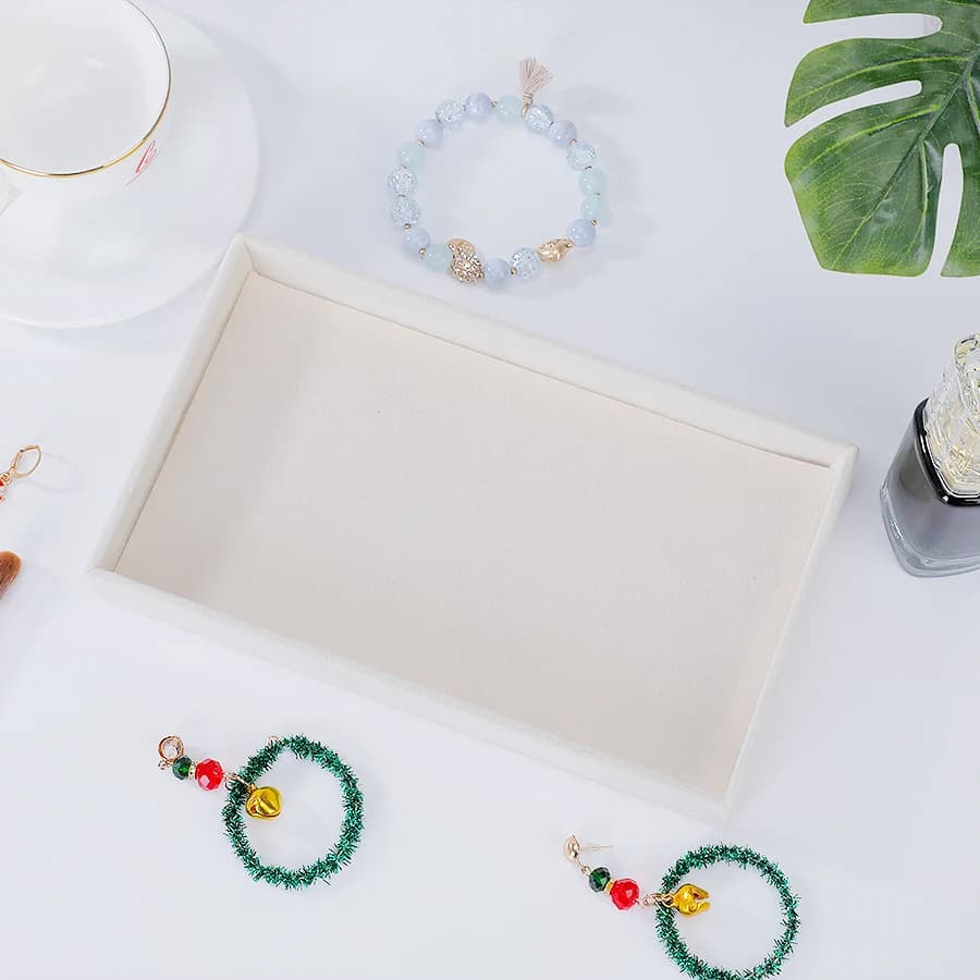 1 pièce, plateau à bijoux floqué, couleur: Beige