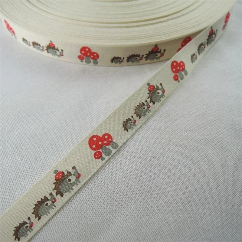 Emballage cadeau imprimé à la main avec cordon de serrage pour vêtements, tissu à coudre, décoration