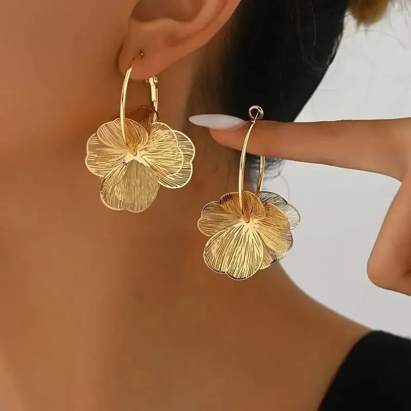 Boucles d'oreilles créoles Vintage dorées à fleurs creuses Double couche pour femmes, pour un usage 