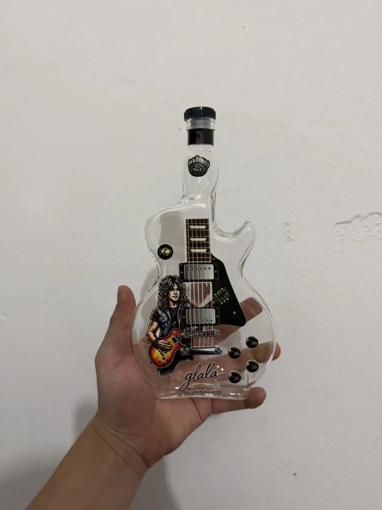 Carafe en verre en forme de guitare Slash des Guns N' Roses, décoration créative pour bar et maison,