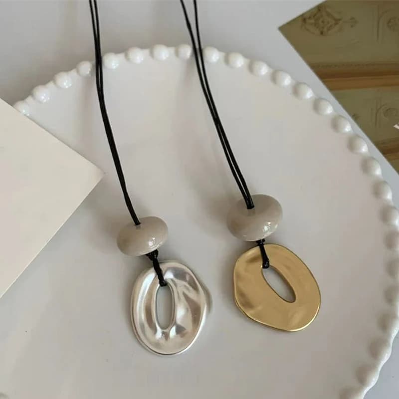 Pendentif irrégulier pour femmes