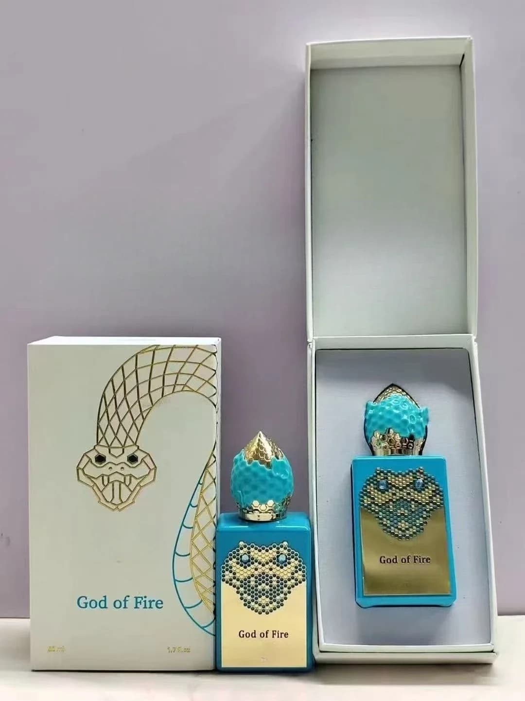 Parfums de Luxe Mixte Bois et Cèdre, Senteur Élégante, Parfum Femme, Dieu du Feu 50ml, Cologne Homme en Spray