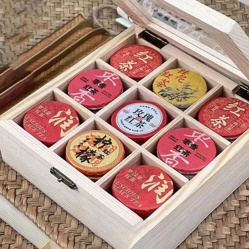 Coffret Cadeau Festif : 30 Assortiments de Petits Ornements de Thé Pu'er