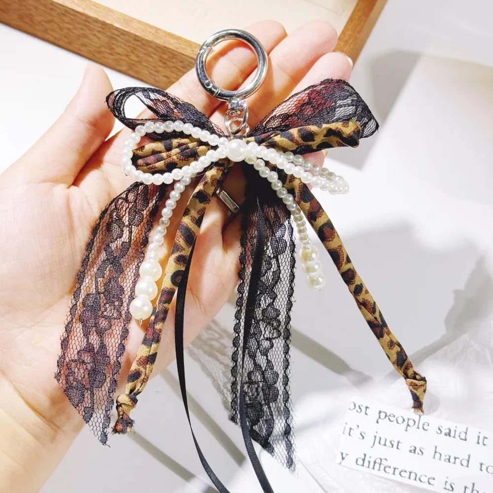 Porte-clés perlé avec nœud en dentelle douce, pendentif à breloque pour téléphone Y2K, pendentif suspendu pour sacs à la mode, accessoires, cadeau mignon pour femmes