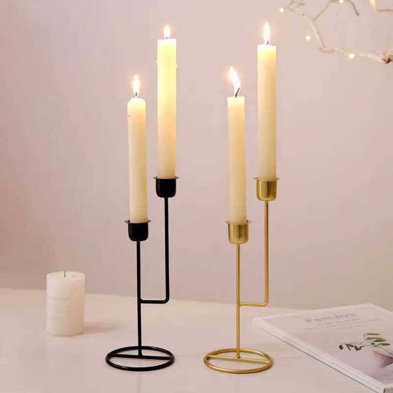 Support à bougie en fer élégant avec base dorée pour la décoration de la maison