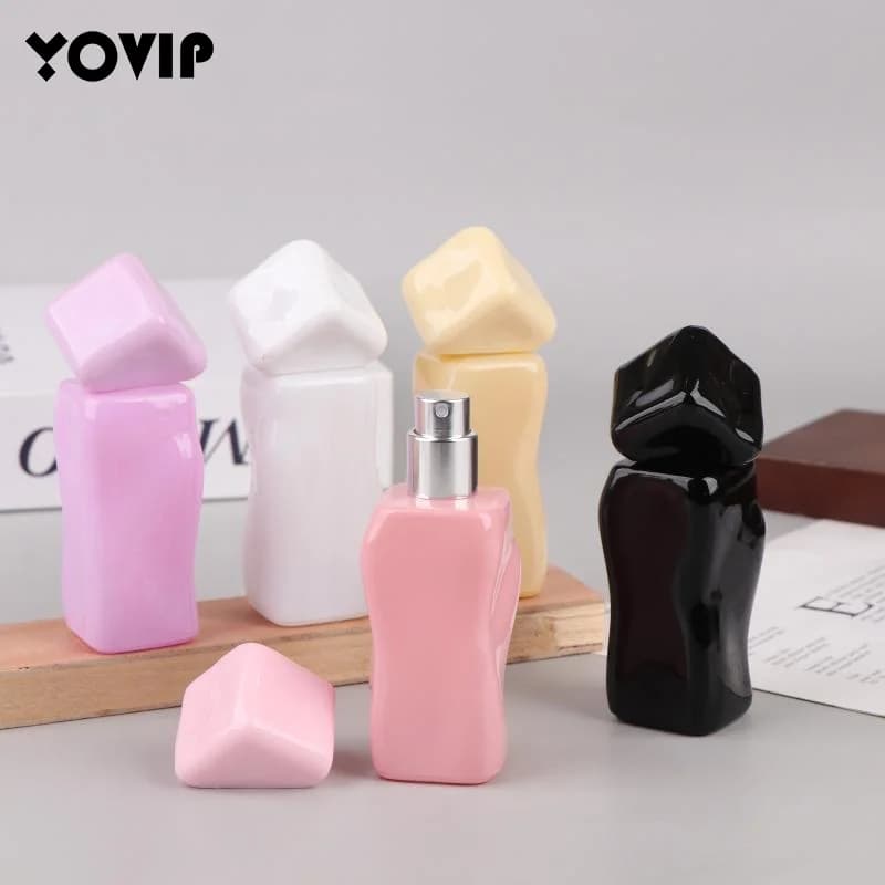1 pièces aléatoire vide 30ml recharge parfum vaporisateur bouteille verre Portable bouteille de parfum pour femme Macaron maquillage réhydratation conteneur