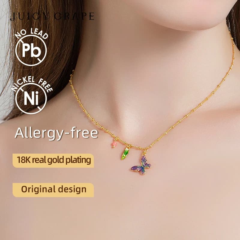 Collier juteux de raisin et de papillon – Pendentif en émail plaqué or 18 carats | Bijoux de déclaration 2025 fabriqués