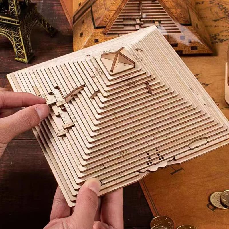 Boîte de Puzzle pyramide en bois