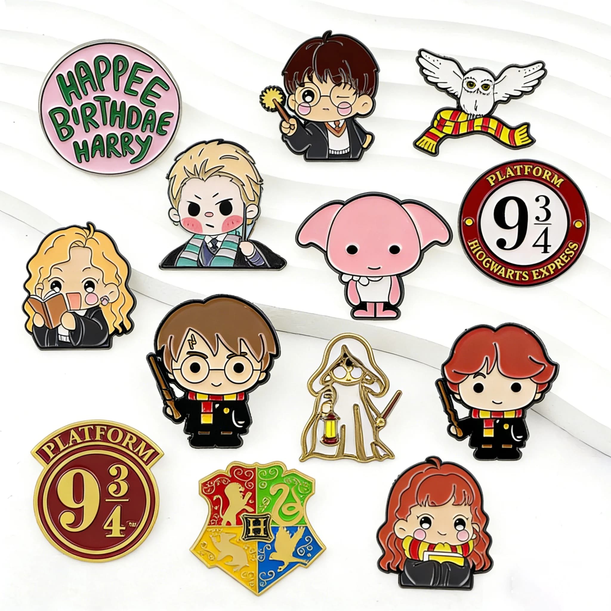 Broches et badges émaillés mignons pour étudiants sorciers, pour sacs à dos, vestes, chapeaux, collection de films, cadeaux, accessoires de cosplay