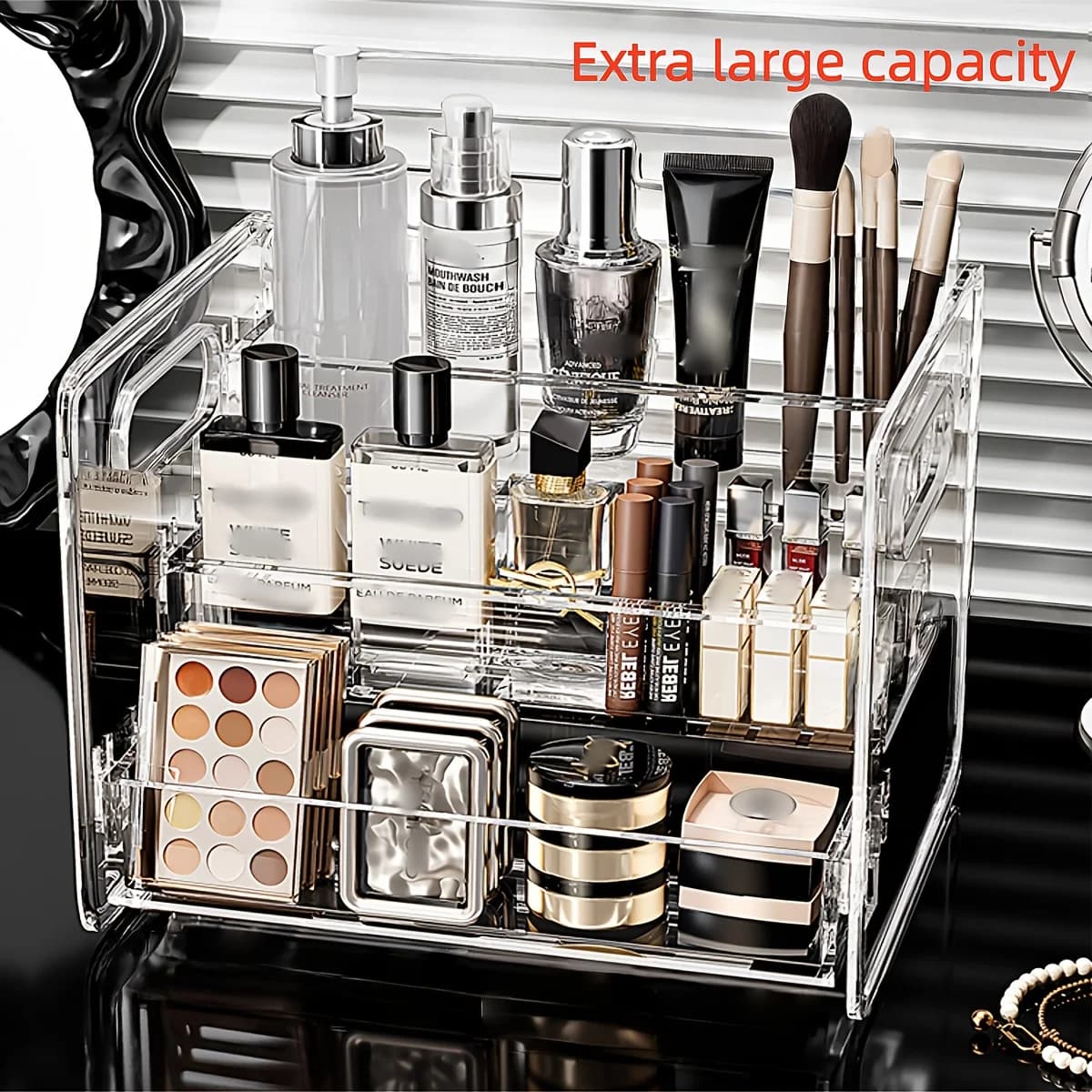 Organisateur de cosmétiques de bureau en acrylique transparent, panier de rangement incliné pour maquillage, rouge à lèvres, parfum, masque facial et autres, 1 pièce