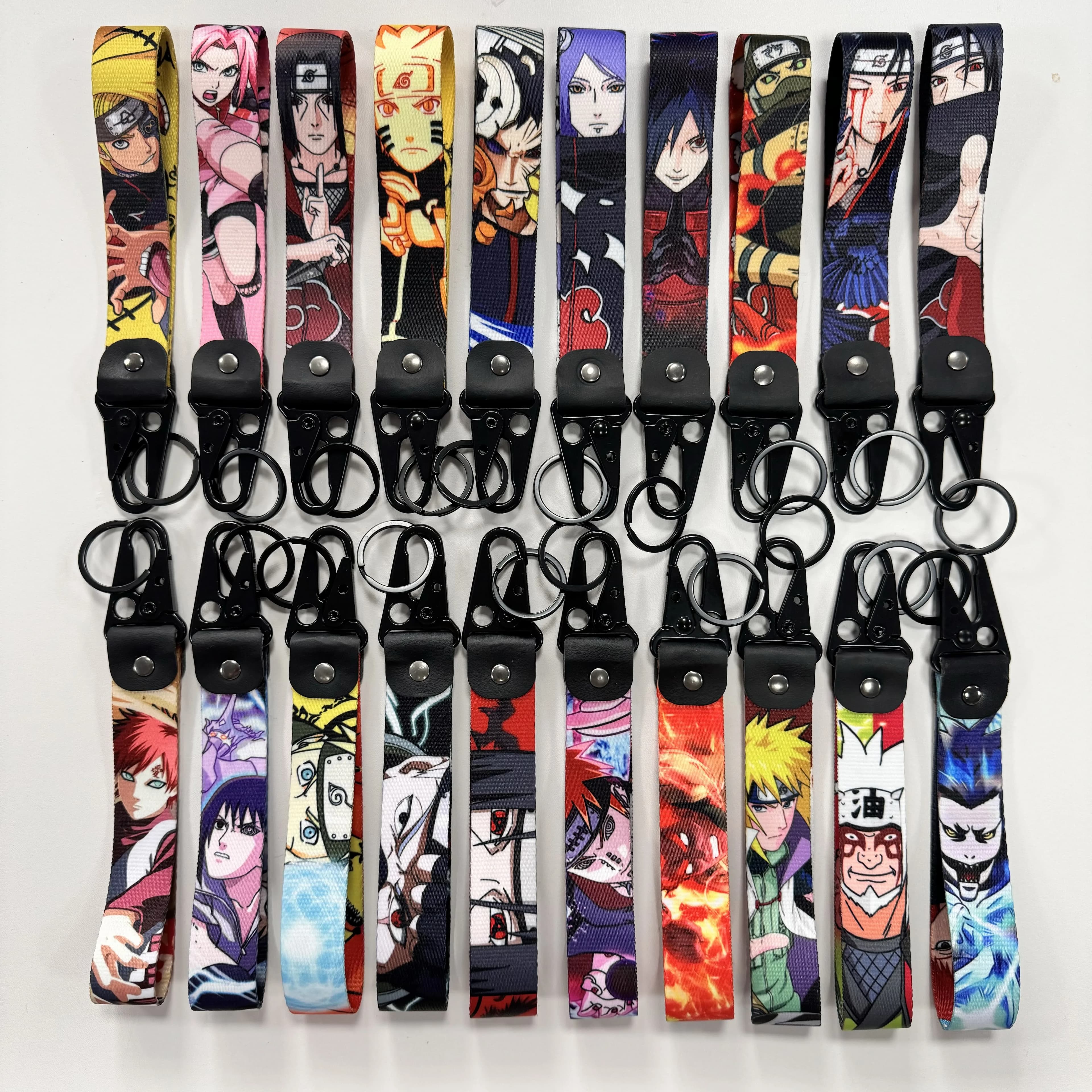 Porte-clés bec d'aigle figurines d'anime Cool porte-clés motos voitures clés pendentif porte-Badge porte-clés accessoires cadeaux