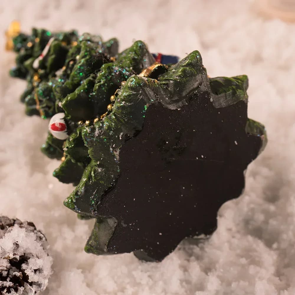 Petite Figurine d'arbre de noël en résine