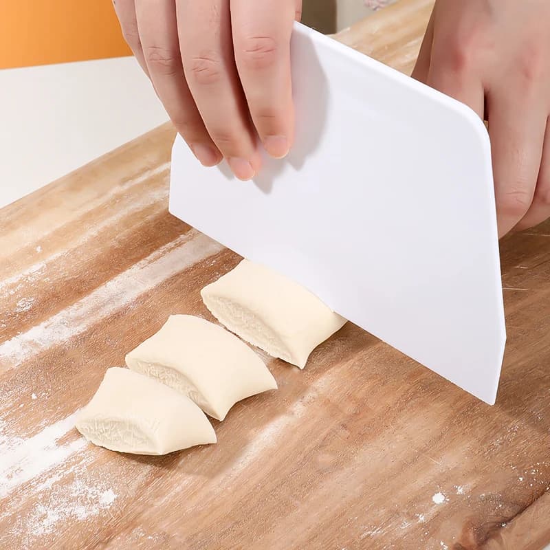 Spatule à Crème Incurvée Utile, Grattoir à Pâte, Coupe-Gâteau, Outil de Cuisson, Accessoires de Cuisine, DIY, 1 Pièce