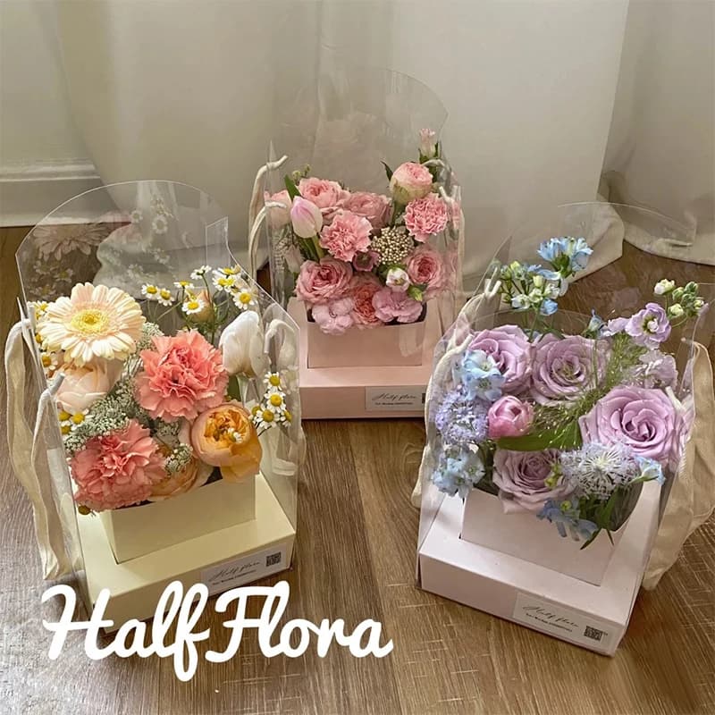 Boîte d'emballage pour fleurs roses