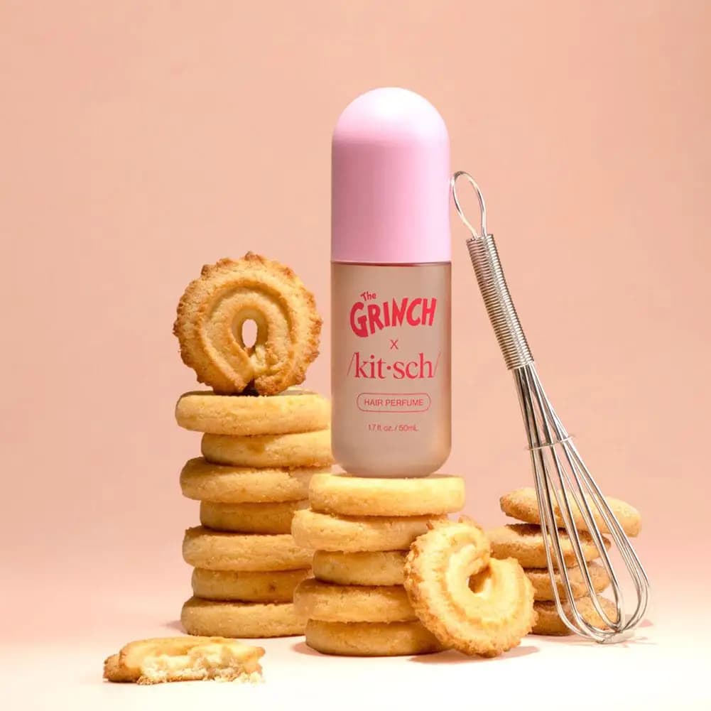 Spray Parfum pour Cheveux Grinch 50 ml, Parfum de Biscuit Cheesy Whirly Town, Longue Durée, Vegan, Léger, Brume Parfumée pour Cheveux