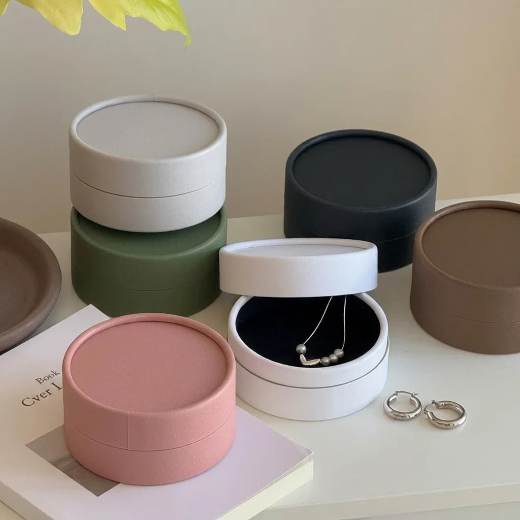 Boîte d'emballage cadeau élégante pour collier, boîte à bijoux en papier réutilisable pour les propositions, le rangement quotidien à la maison et les festivals