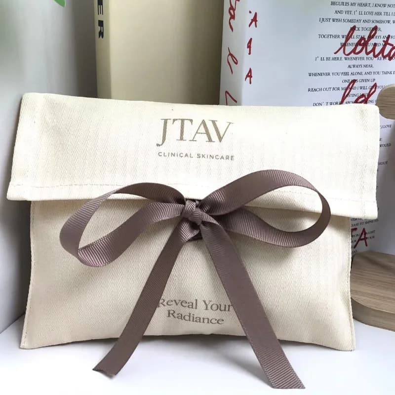 Enveloppe écologique personnalisée avec logo imprimé et ruban, emballage cadeau de luxe en forme de pochette à chevrons