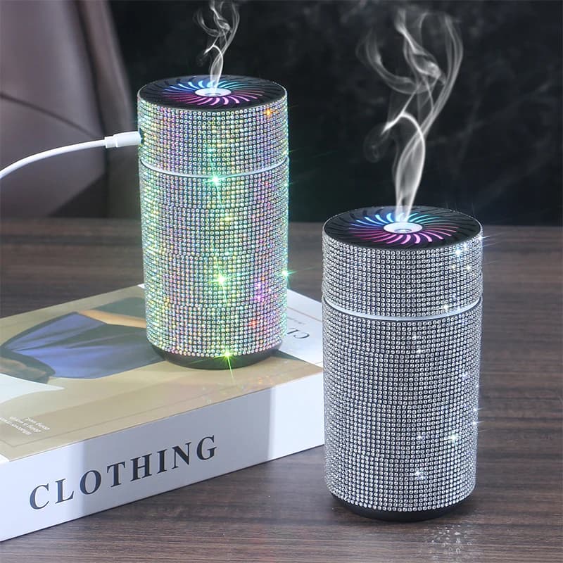 Humidificateur de diffuseur de voiture brillant de luxe avec lumière LED diamant purificateur d'air automatique diffuseur désodorisant Bling accessoires de voiture