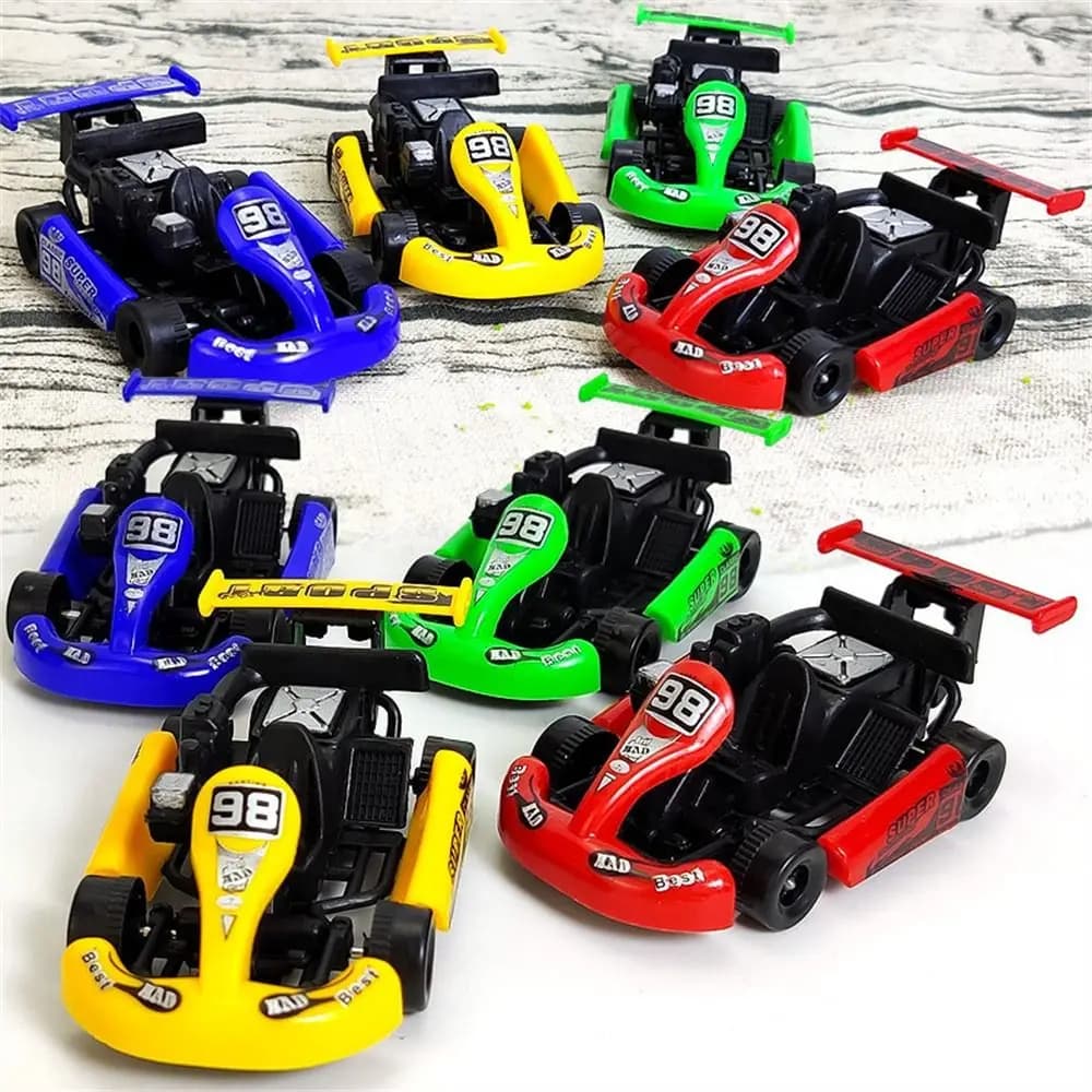 Cadeau d'anniversaire : Voiture de course à rétrofriction à quatre roues, modèle de véhicule, kart de course coloré, voiture de course de dessin animé pour garçons