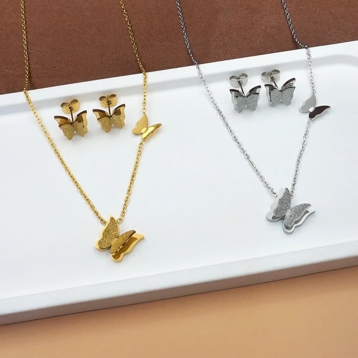 Cadeaux de Saint-Valentin pour femmes, ensemble de boucles d'oreilles et collier papillon sablé, fête d'Halloween pour la rentrée scolaire, Fas délicat