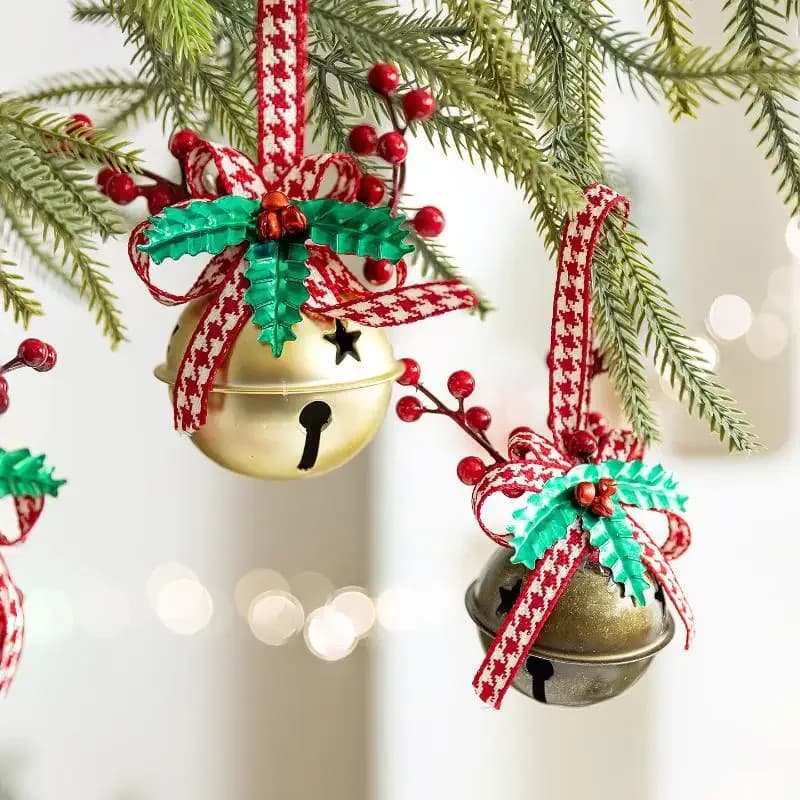 Handmade Iron Christmas Tree Bell Decorations for Holiday Xmas Party DIY Ornaments New Year Festive Home Pendant Gift