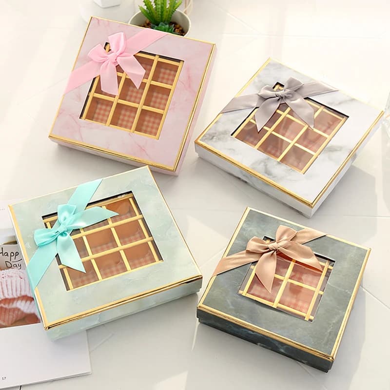 Boîtes à chocolat 9/12/16/25 grilles, 5 pièces, boîte à bonbons avec fenêtre, boîte d'emballage cadeau pour cadeaux de mariage, saint-valentin