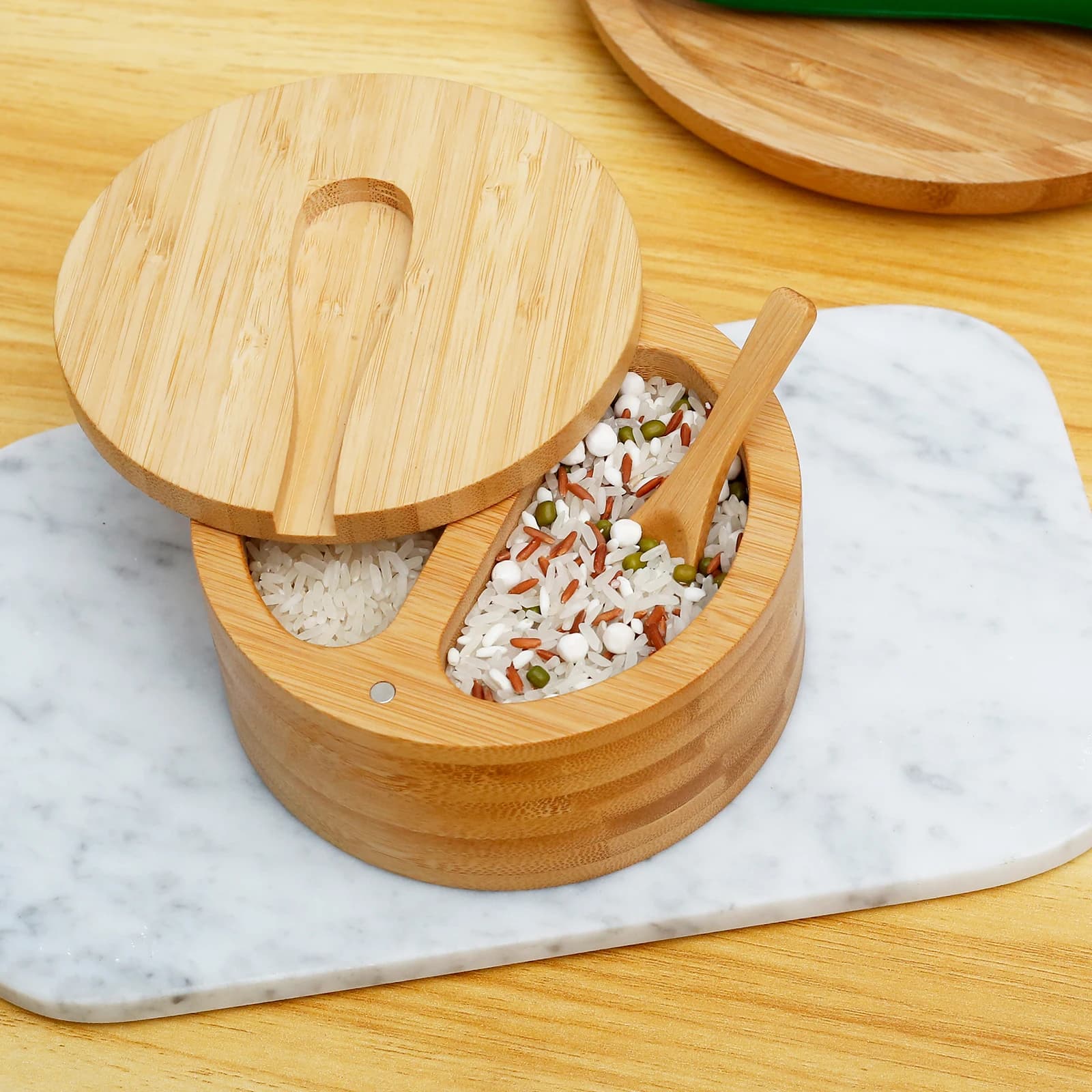 Bols à sel et à poivre, boîte à sel en bambou avec couvercle, boîte de rangement à 2 compartiments, récipient d'assaisonnement polyvalent pour épices