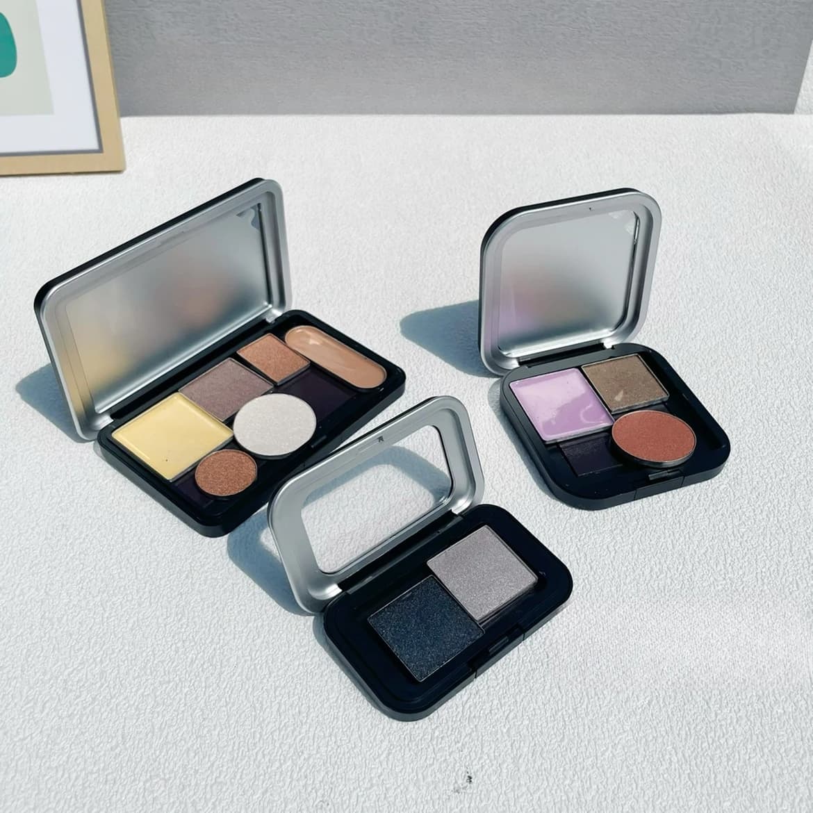 Boîte de maquillage pour fard à paupières, bricolage, avec miroir, noir mat, Palette de cosmétiques magnétique vide, boîte de distribution de maquillage pour fard à joues à paillettes portables