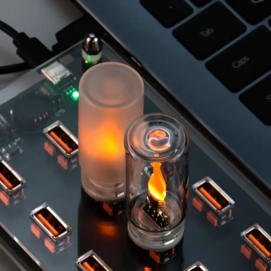 Lampe de nuit LED USB à flamme vacillante en verre dépoli transparent, effet flamme simulée pour voiture, maison, chambre, ordinateur portable, PC, décoration de festival