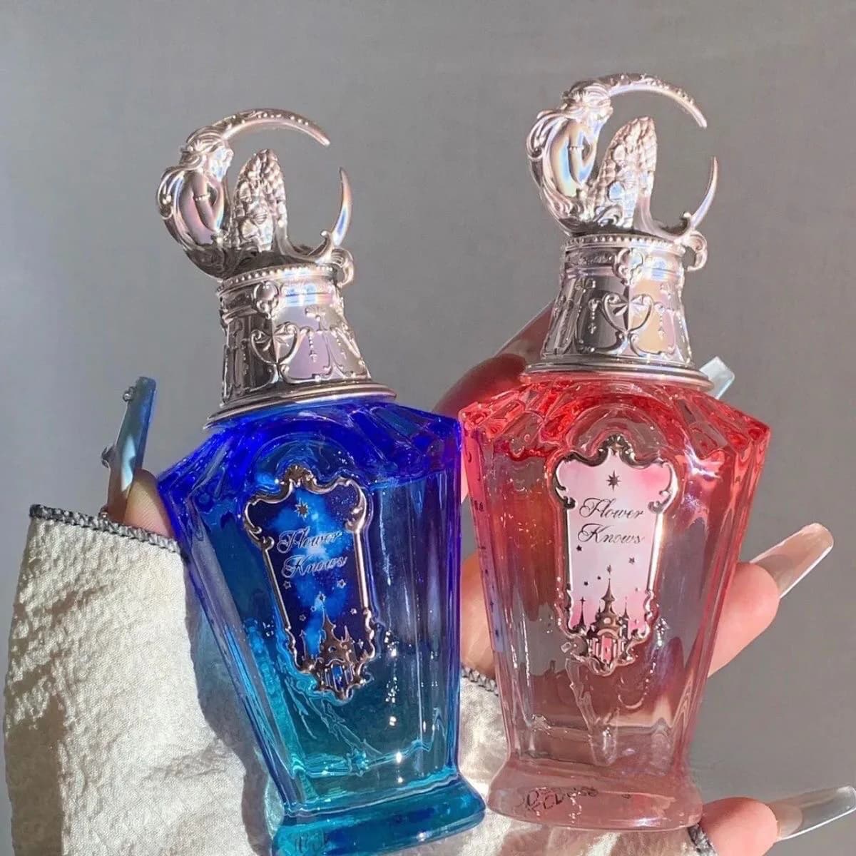Flowerkaren clair de lune sirène Parfum fleur savoir maquillage fruits pamplemousse longue durée