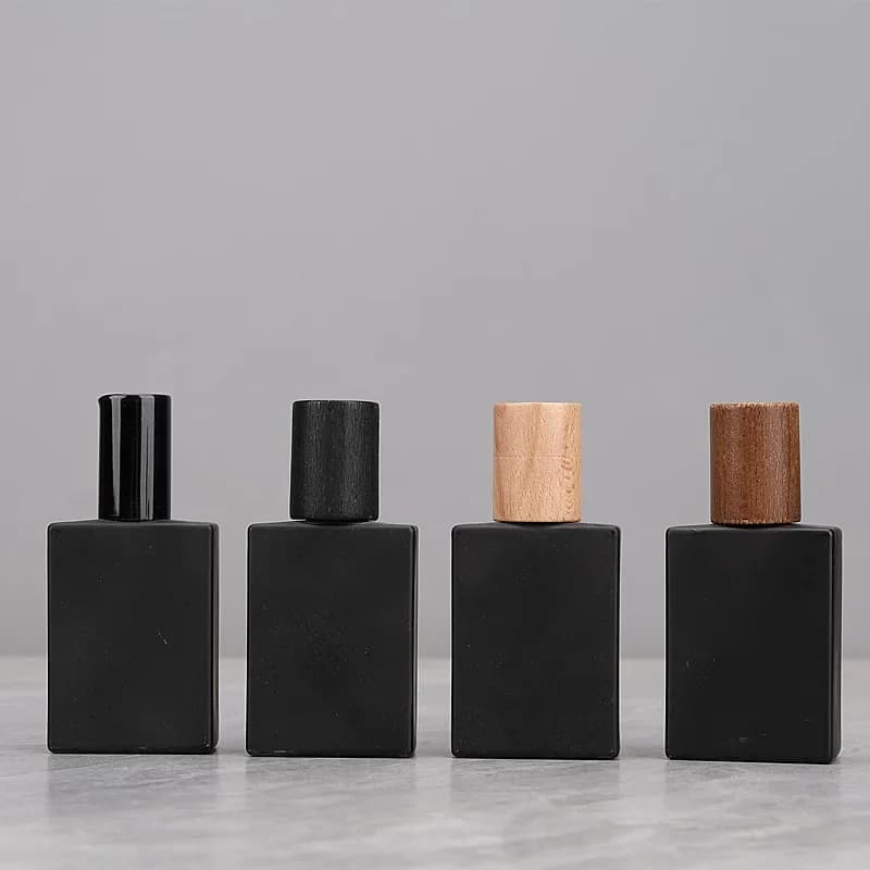 Flacon pulvérisateur de parfum en verre 30ml huiles essentielles parfum noir givré mat bouteille atomiseur rechargeable plat vaporisateur avec bouchon en bois