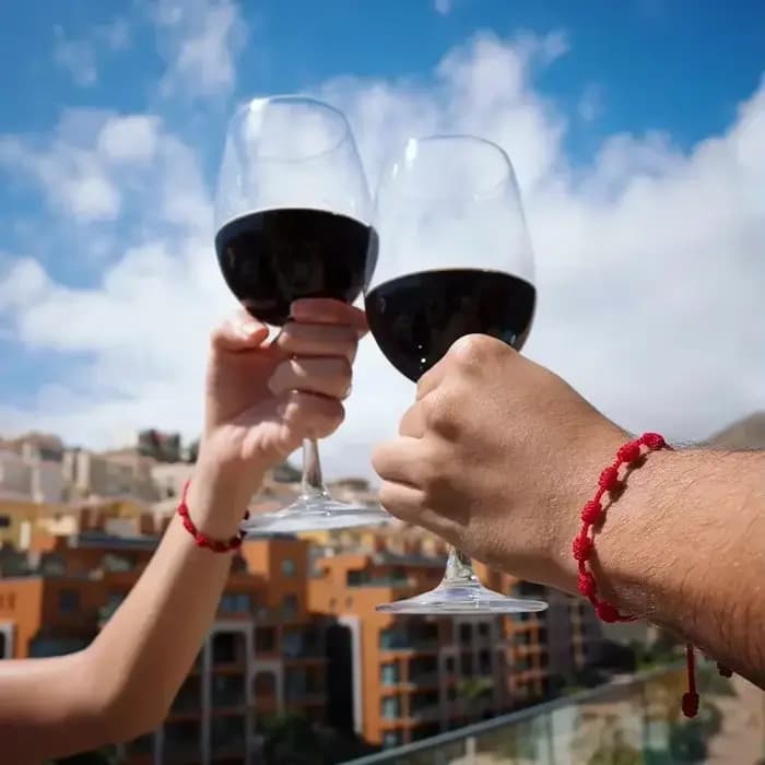 100 pièces fait à la main 7 noeuds Bracelet à cordes rouges pour la Protection des amoureux amulette porte-bonheur et corde tressée d'amitié Bracelet bijoux cadeau