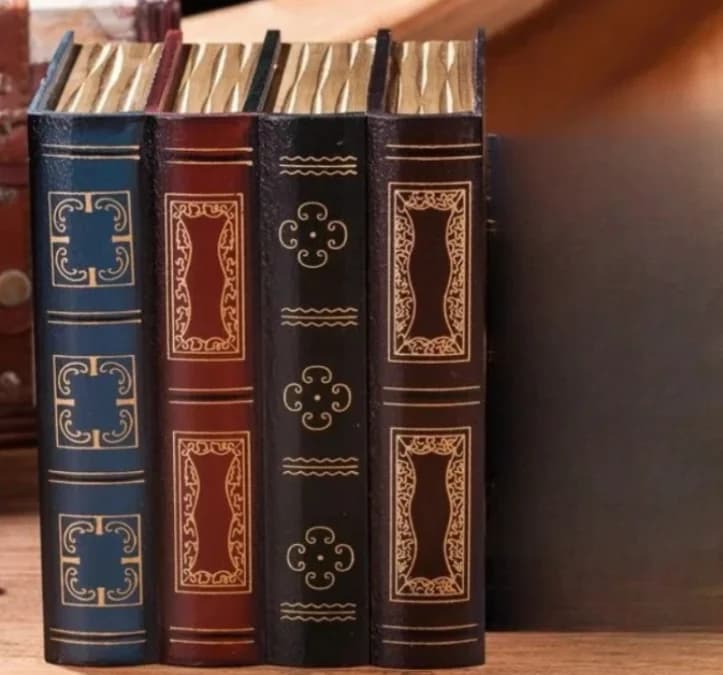 Ornements de faux livre rétro européen, boîte de rangement d'ornements, décoration de bureau, articl