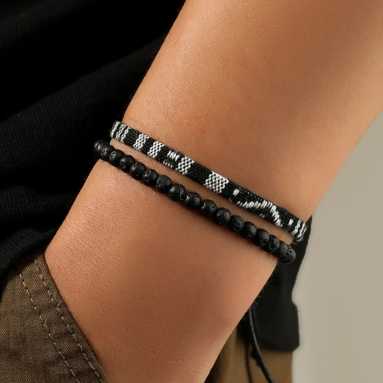 Ensemble de 2 bracelets de plage d'été tissés à la main pour surfeur bohème, cadeau de vacances réglable et étanche pour hommes et femmes.