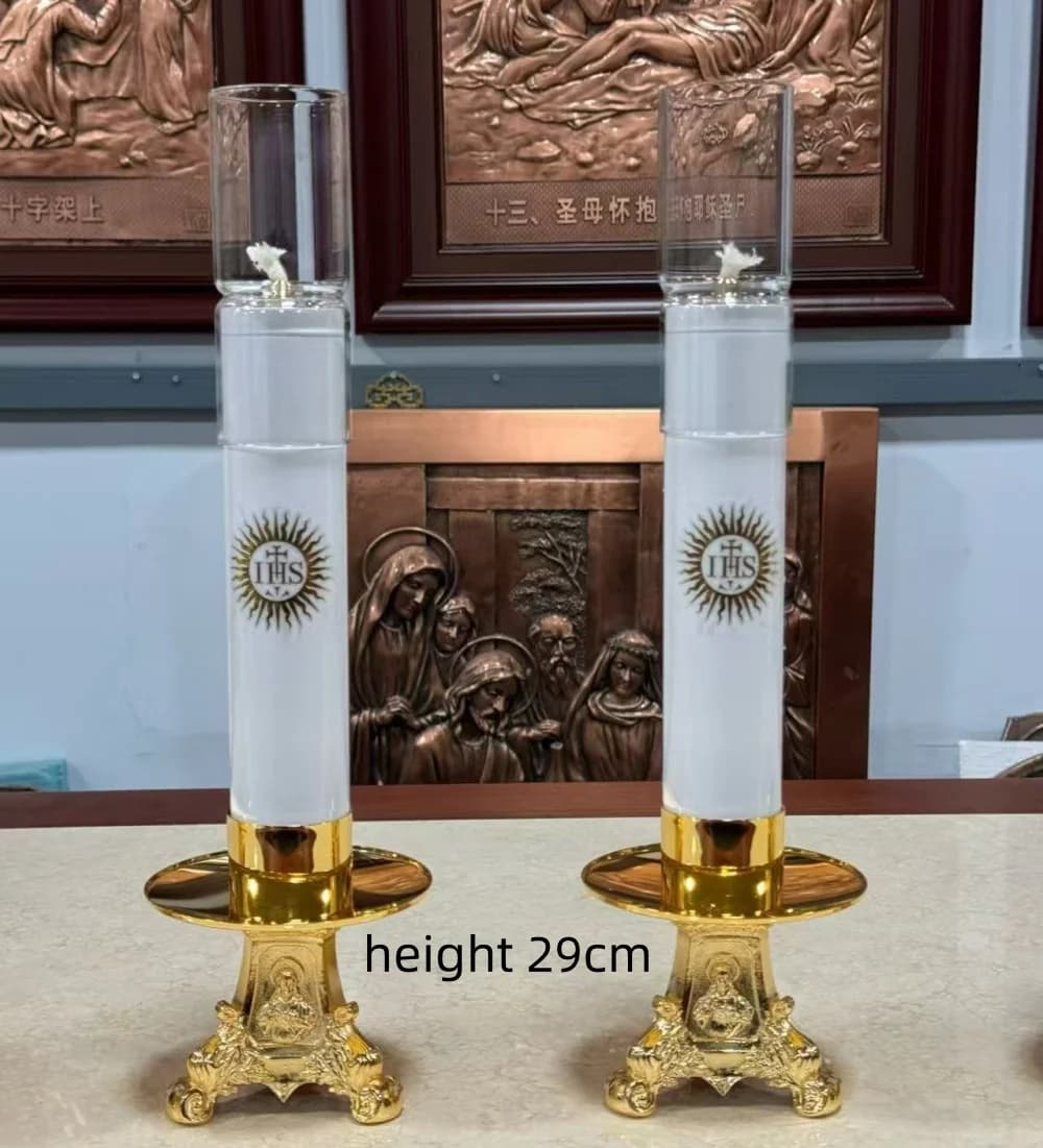 Bougeoir à huile catholique avec pare-vent et base, symbole religieux doré pour autel domestique et fournitures d'église